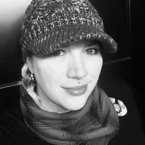 Meet your Posher, Lauren